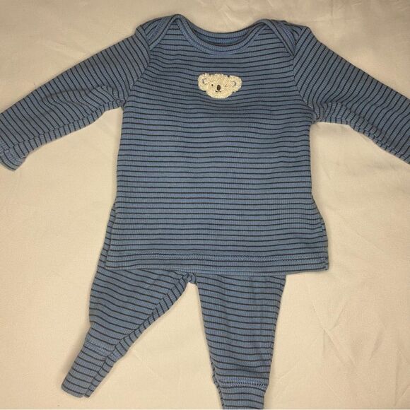 Carter’s Striped 2 Piece Size Newborn - Picture 1 of 4
